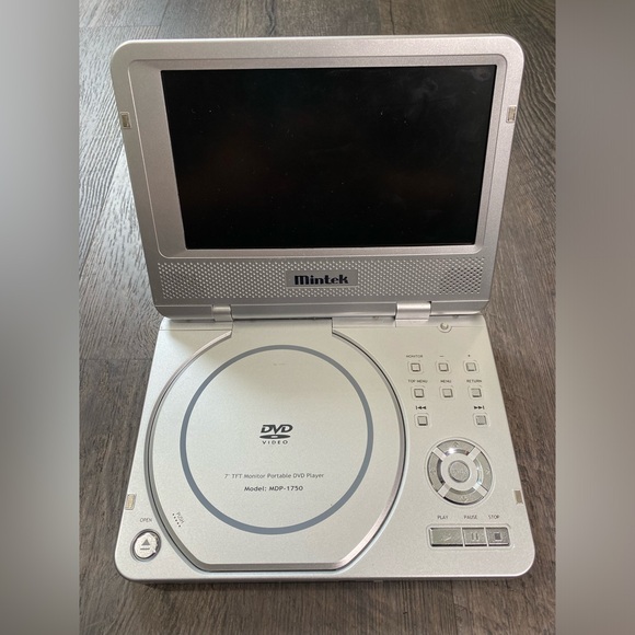 Mintek MDP-1720 Portable DVD Player 7” TFT Monitor - Picture 4 of 9
